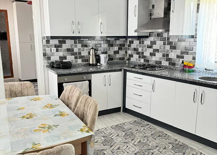 Gökçen Apartamento